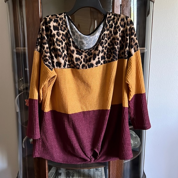 Sweaters - Leopard and waffle knit